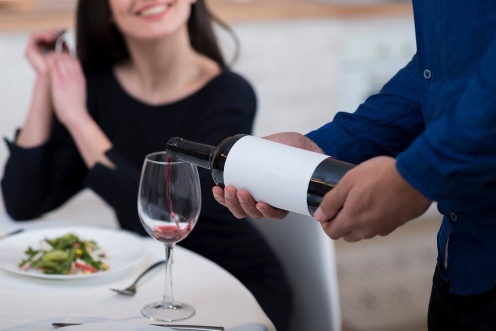 What’s Bottle Service And How You Can Use It To Increase Your Revenue - Bottle Service - Bottle Service
