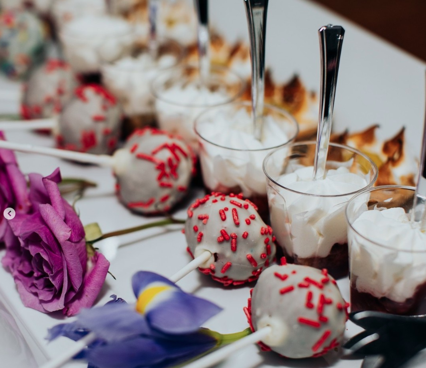 Deluxe Catering - Deluxe Catering -